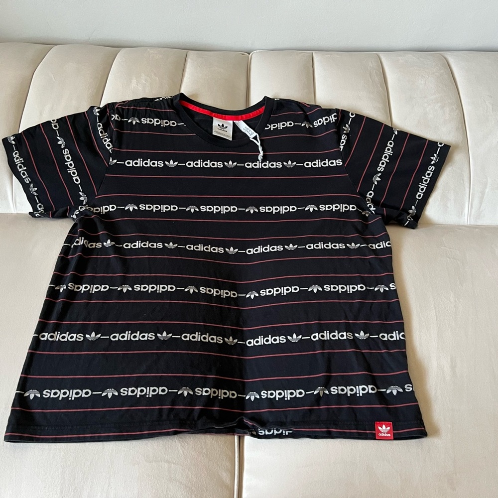 Adidas T-shirt